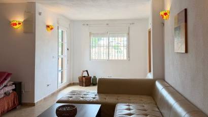 Resale - Villa -
Orihuela Costa