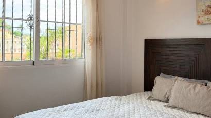 Resale - Villa -
Orihuela Costa