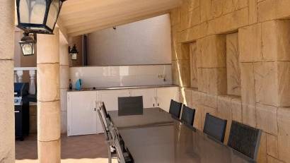 Resale - Villa -
Orihuela Costa