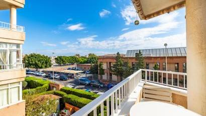 Reventa - Apartment / Duplex -
Torrevieja