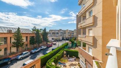 Reventa - Apartment / Duplex -
Torrevieja