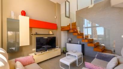 Återförsäljning - Villa -
Ciudad quesada - Pueblo Bravo