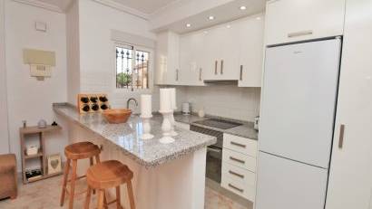 Reventa - Adosado -
Villamartin - Villamartín