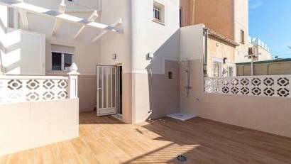 Återförsäljning - Radhus -
Torrevieja - Los Frutales