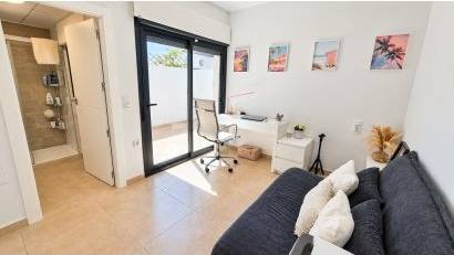 Återförsäljning - Villa -
Orihuela Costa - Villamartín