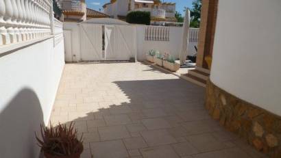 Återförsäljning - Villa -
Pilar de la Horadada