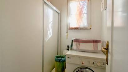 Återförsäljning - Villa -
Villamartin - Villamartín