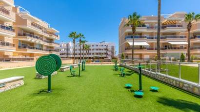 Återförsäljning - Apartment -
Orihuela Costa - Villamartín-Las Filipinas