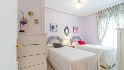 Återförsäljning - Apartment -
Orihuela Costa - La Zenia