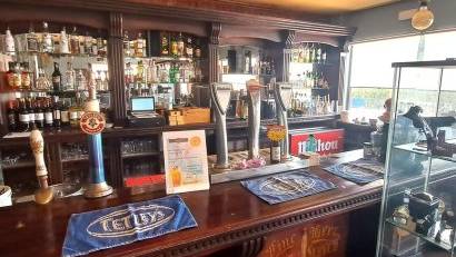 Resale - Commercial Unit -
Pinar de Campoverde