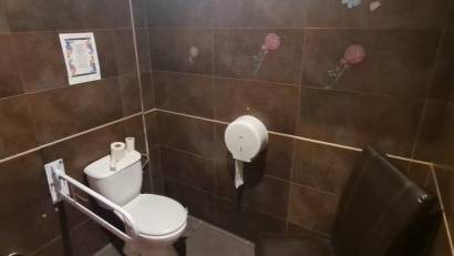 Resale - Commercial Unit -
Pinar de Campoverde