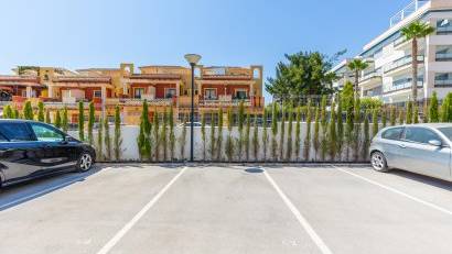 Återförsäljning - Apartment -
Orihuela Costa - Villamartín-Las Filipinas