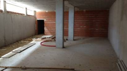 Resale - Commercial Unit -
Los Montesinos
