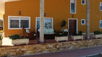 Resale - Finca -
Orihuela