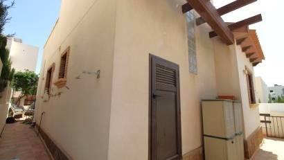 Reventa - Villa -
Villamartin - Villamartín