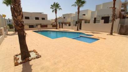 Reventa - Villa -
Villamartin - Villamartín