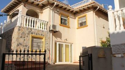 Resale - Villa -
La Zenia