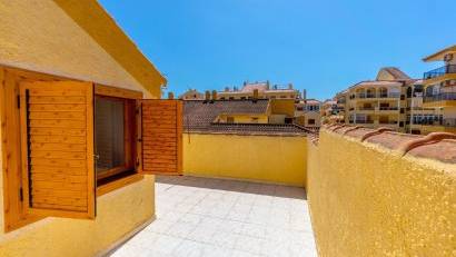 Återförsäljning - Duplex -
Torrevieja - La Mata