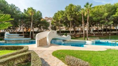 Återförsäljning - Apartment -
Orihuela Costa - Campoamor