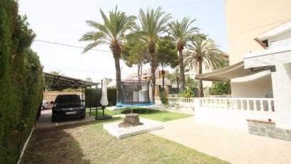 Återförsäljning - Semi-Detached Villa -
Orihuela Costa - Punta Prima