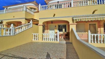 Resale - Townhouse -
Villamartin - Villamartín