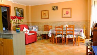 Resale - Villa -
Orihuela