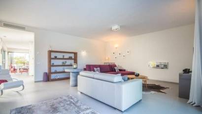 Reventa - Villa -
Las Colinas Golf