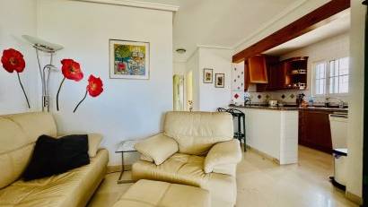 Återförsäljning - Apartment -
Orihuela Costa - Villamartín