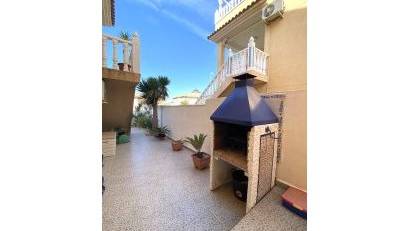 Resale - Villa -
Orihuela Costa