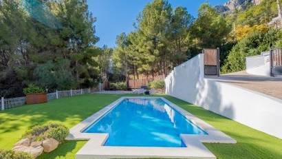 Återförsäljning - Villa -
Calpe