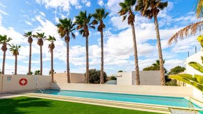 Resale - Villa -
San Fulgencio