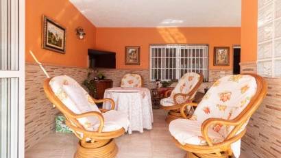 Resale - Villa -
Orihuela Costa