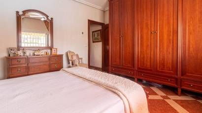 Resale - Villa -
Orihuela Costa