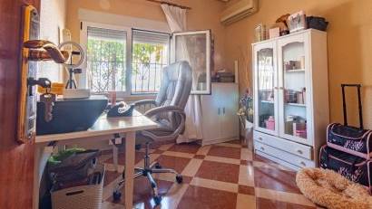 Resale - Villa -
Orihuela Costa