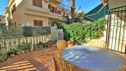 Resale - Townhouse -
Playa Flamenca