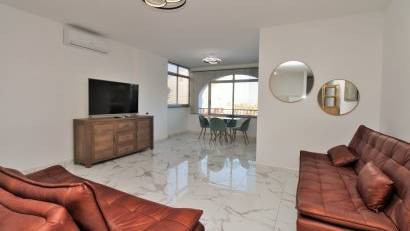Reventa - Apartment -
Villamartin - Villamartín