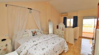 Resale - Townhouse -
Playa Flamenca