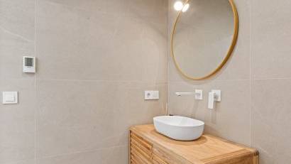 Resale - Villa -
Torrevieja - El Chaparral