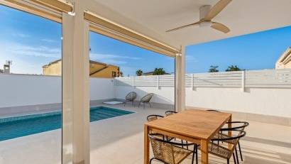 Återförsäljning - Villa -
Torrevieja - El Chaparral