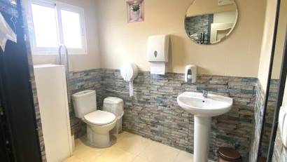 Återförsäljning - Commercial Unit -
Algorfa