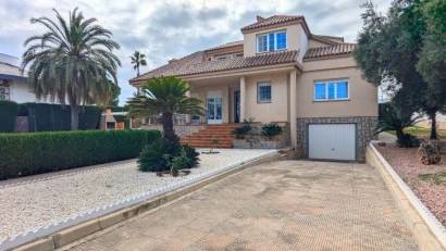 Återförsäljning - Detached villa -
Mil Palmeras