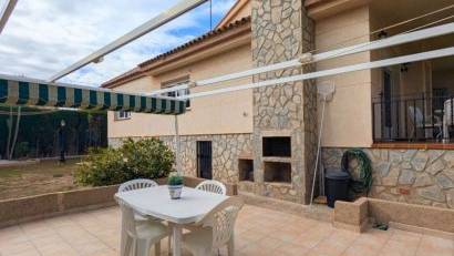 Återförsäljning - Detached villa -
Mil Palmeras