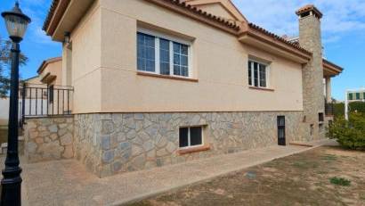 Återförsäljning - Detached villa -
Mil Palmeras