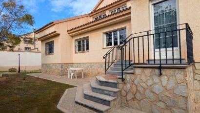 Återförsäljning - Detached villa -
Mil Palmeras