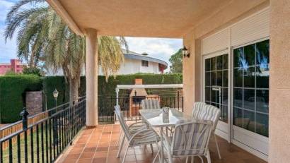 Återförsäljning - Detached villa -
Mil Palmeras