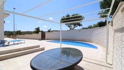 Reventa - Villa -
San Miguel - Urbanizaciones