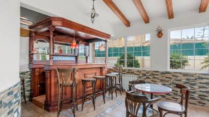 Återförsäljning - Villa -
Torrevieja