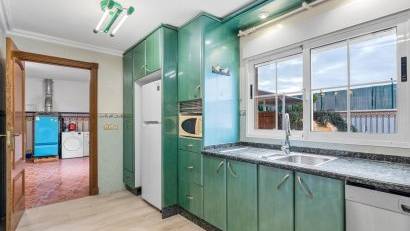 Återförsäljning - Villa -
Torrevieja