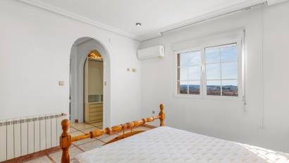 Återförsäljning - Villa -
Torrevieja