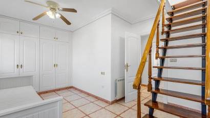 Återförsäljning - Villa -
Torrevieja